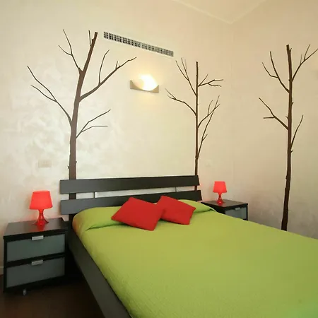 Milazzo23 Πανσιόν 2*
